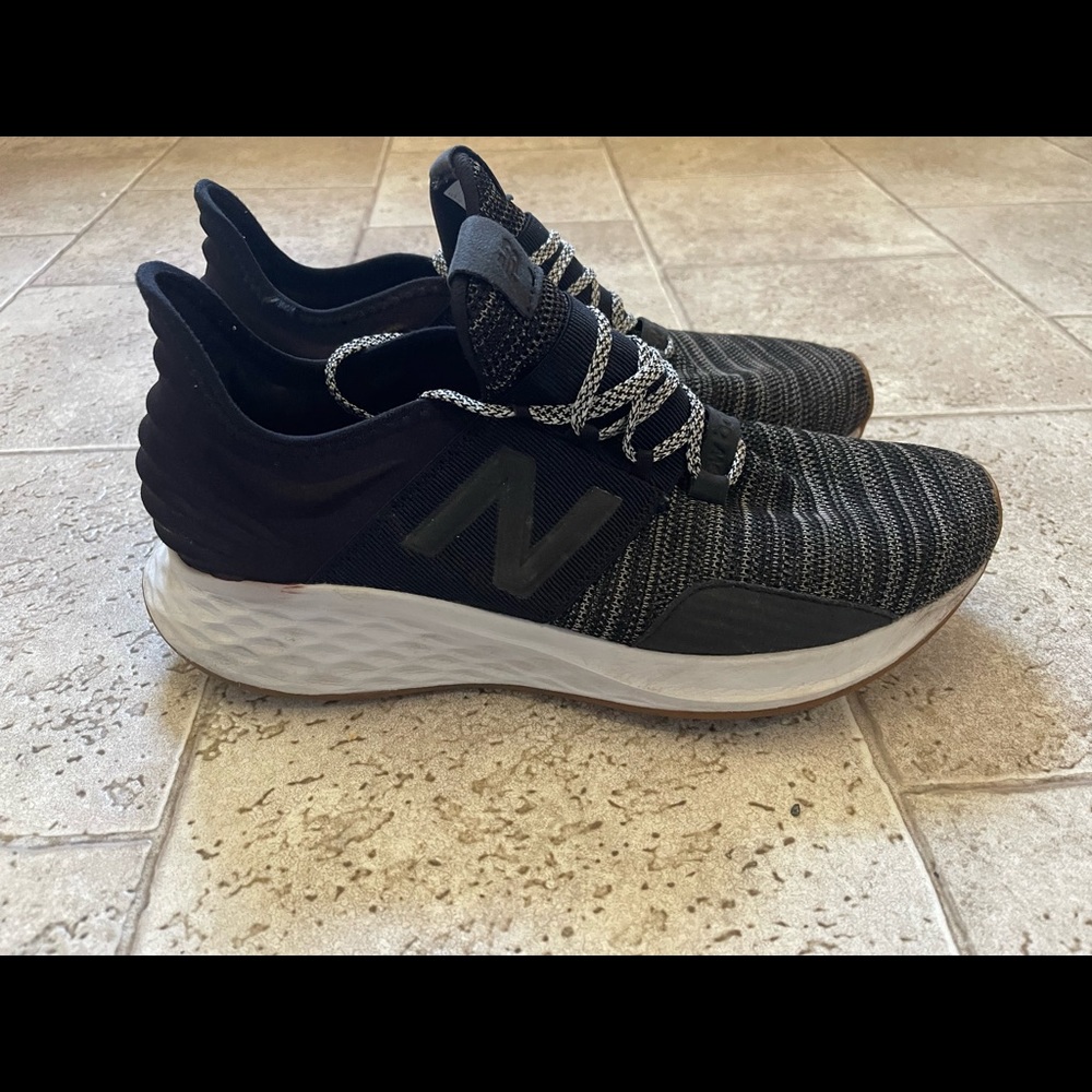 New balance Roav Running shoes.